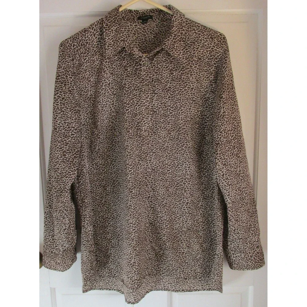 Ann Taylor Women's Brown Animal Print Roll Tab Sleeve Blouse Size 12 - Picture 2 of 11